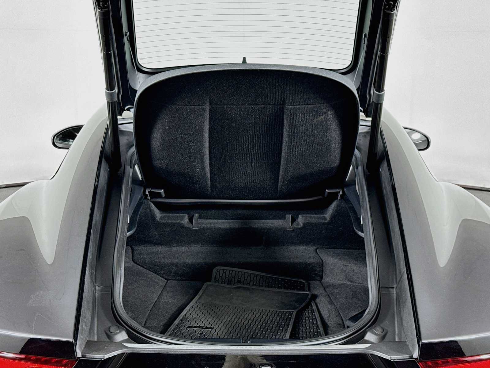 Used 2023 Jaguar F-TYPE R AWD/4WD image 22