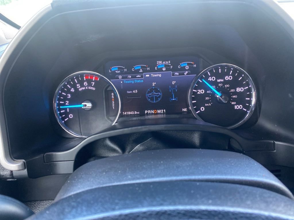 Used 2019 Ford F250 Lariat w/ Lariat Value Package AWD/4WD image 4