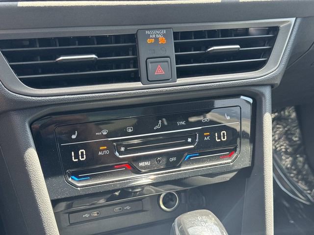 New 2026 Volkswagen Taos SE FWD image 22