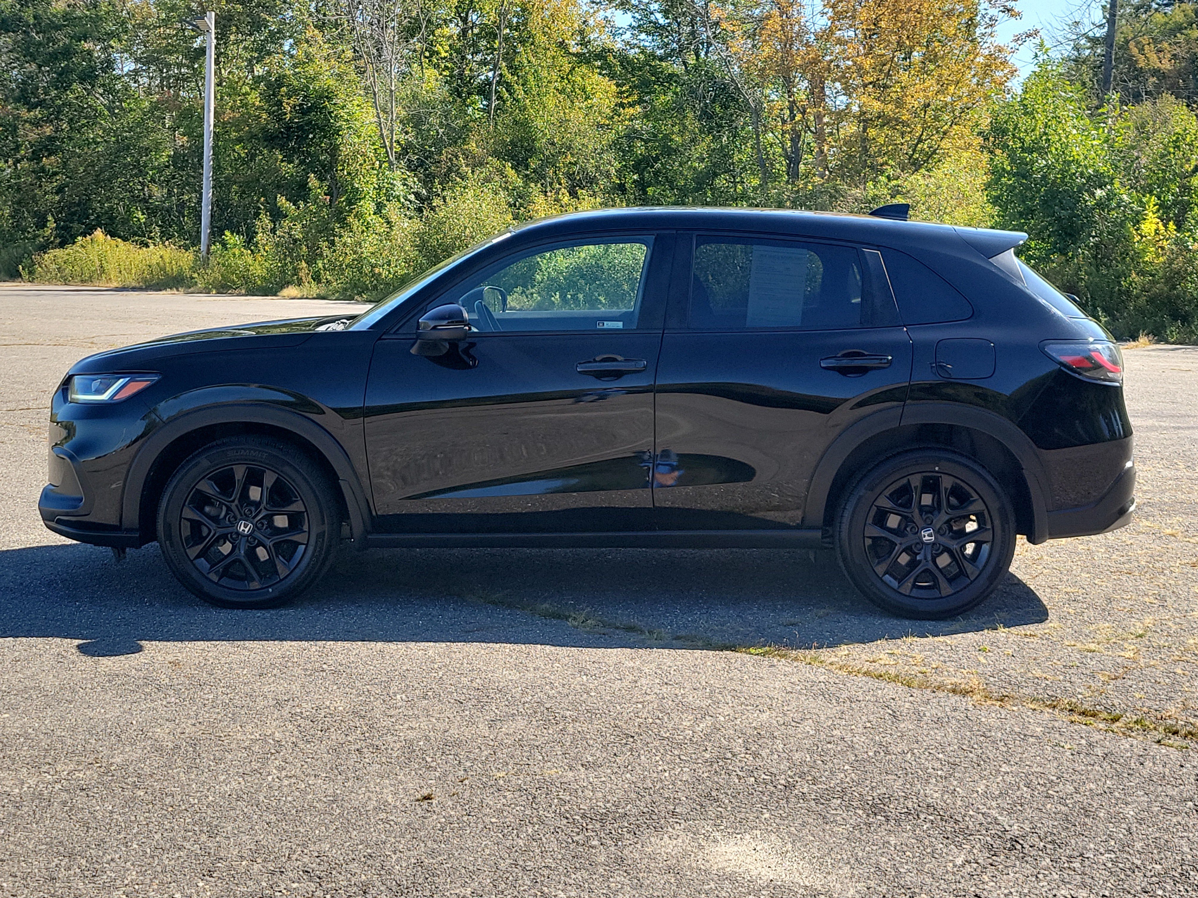 Used 2023 Honda HR-V Sport image 8