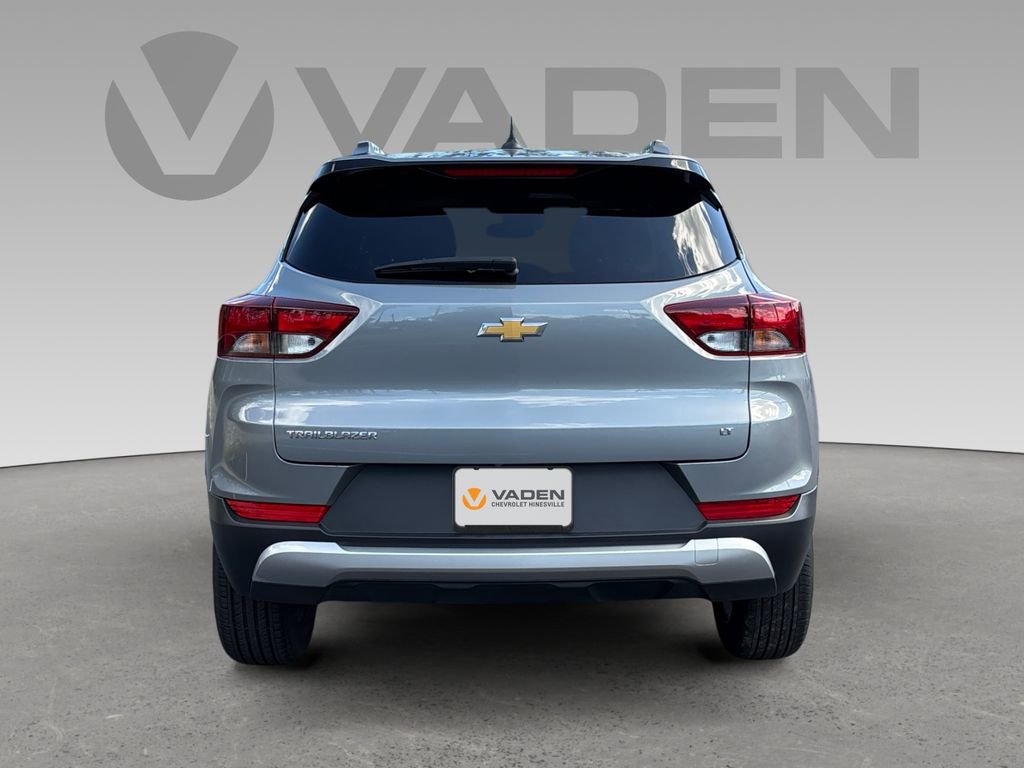 Used 2025 Chevrolet TrailBlazer LT FWD image 19