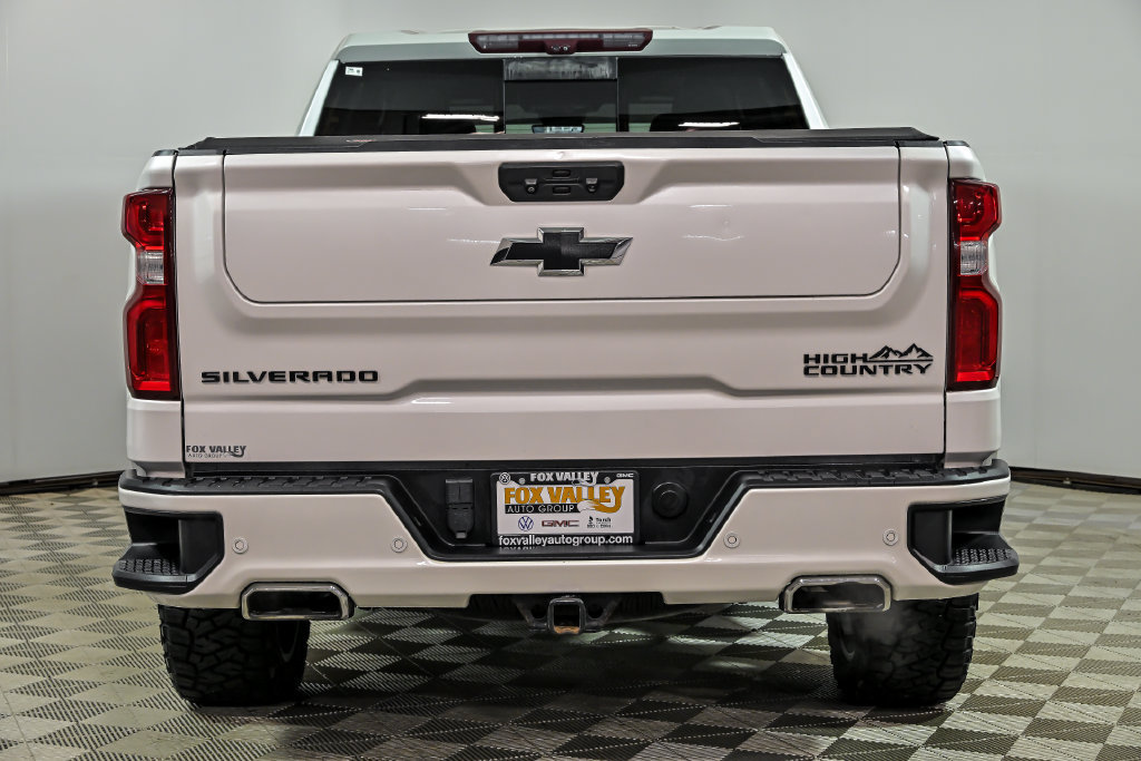 Used 2023 Chevrolet Silverado 1500 High Country w/ High Country Premium Package AWD/4WD image 7