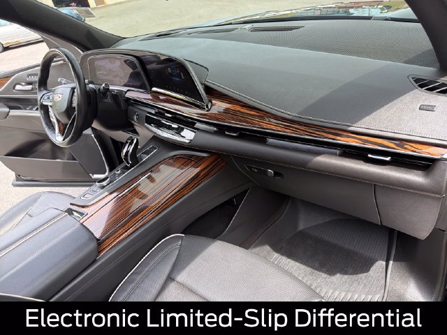 Used 2024 Cadillac Escalade ESV Premium Luxury w/ Performance Package AWD/4WD image 44
