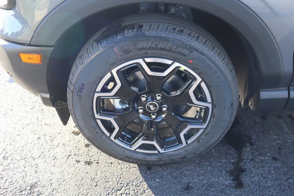 New 2025 Ford Bronco Sport Outer Banks w/ Outer Banks Tech Package+ AWD/4WD image 18