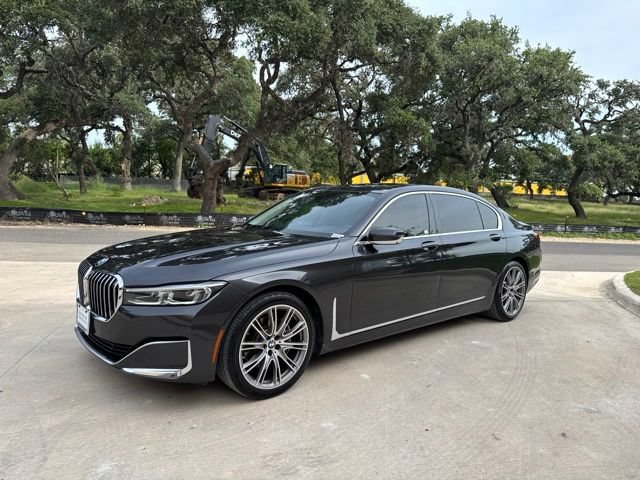 Used 2021 BMW 740i w/ Premium Package RWD video 1