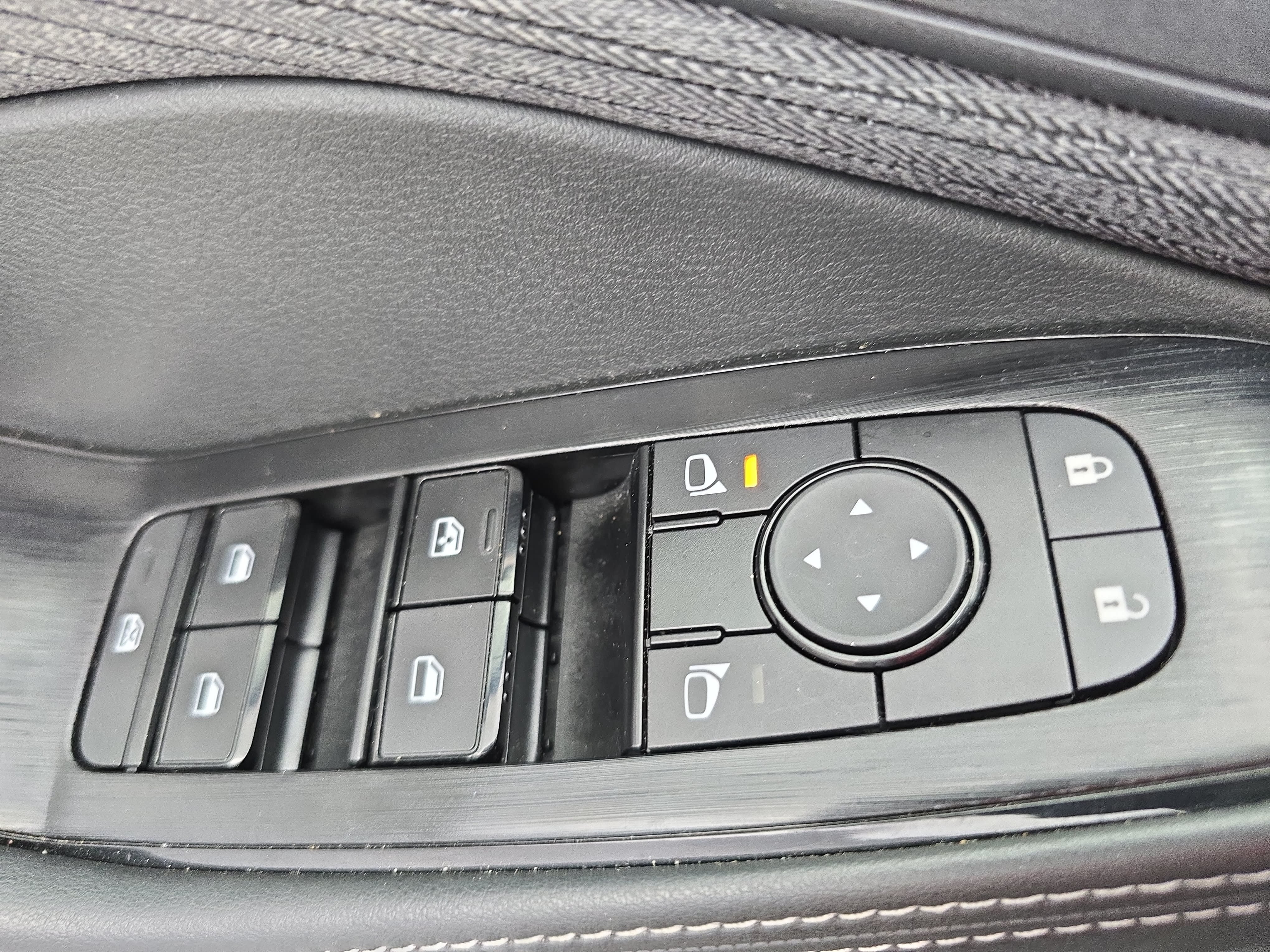 Certified 2023 Nissan Rogue SV FWD image 26