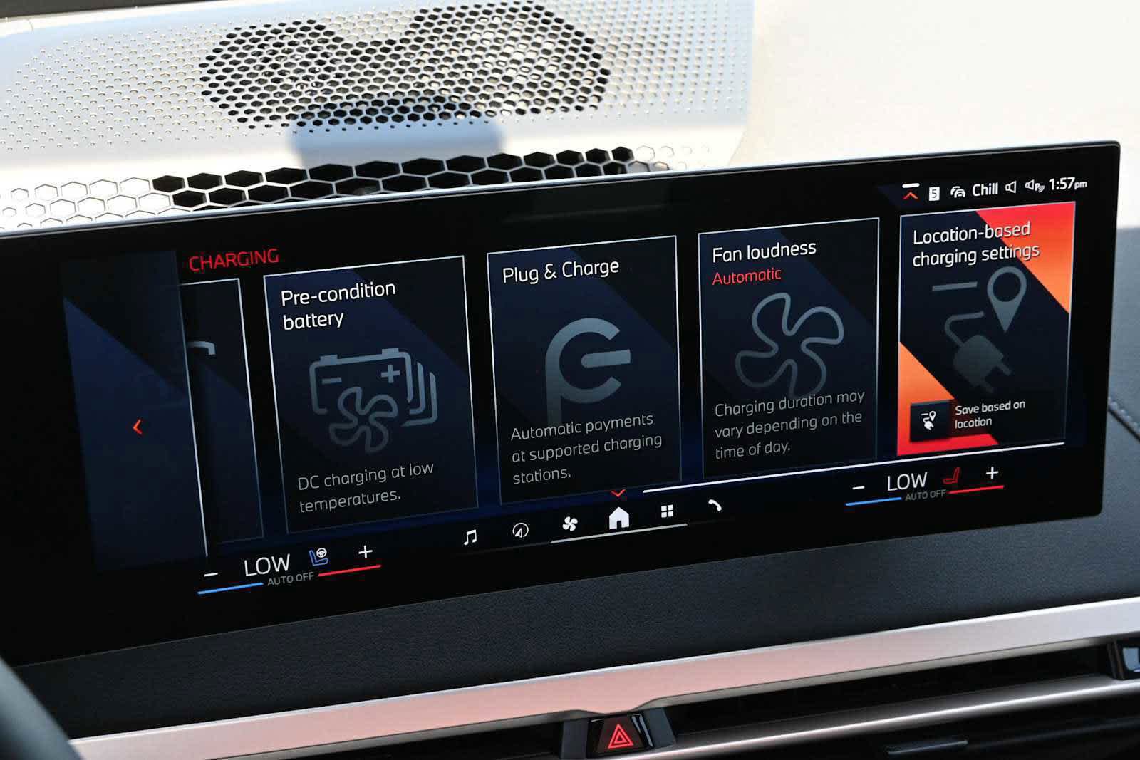 New 2026 BMW iX xDrive60 image 24