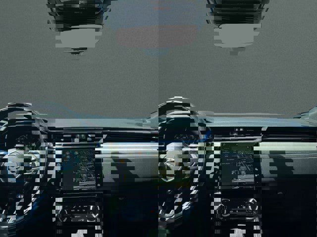 Certified 2025 Jaguar F-PACE R-Dynamic S image 21