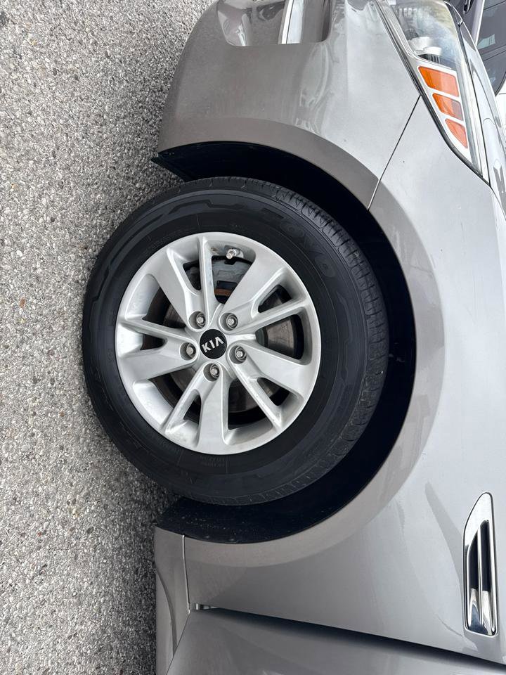 Used 2016 Kia Optima LX FWD image 25