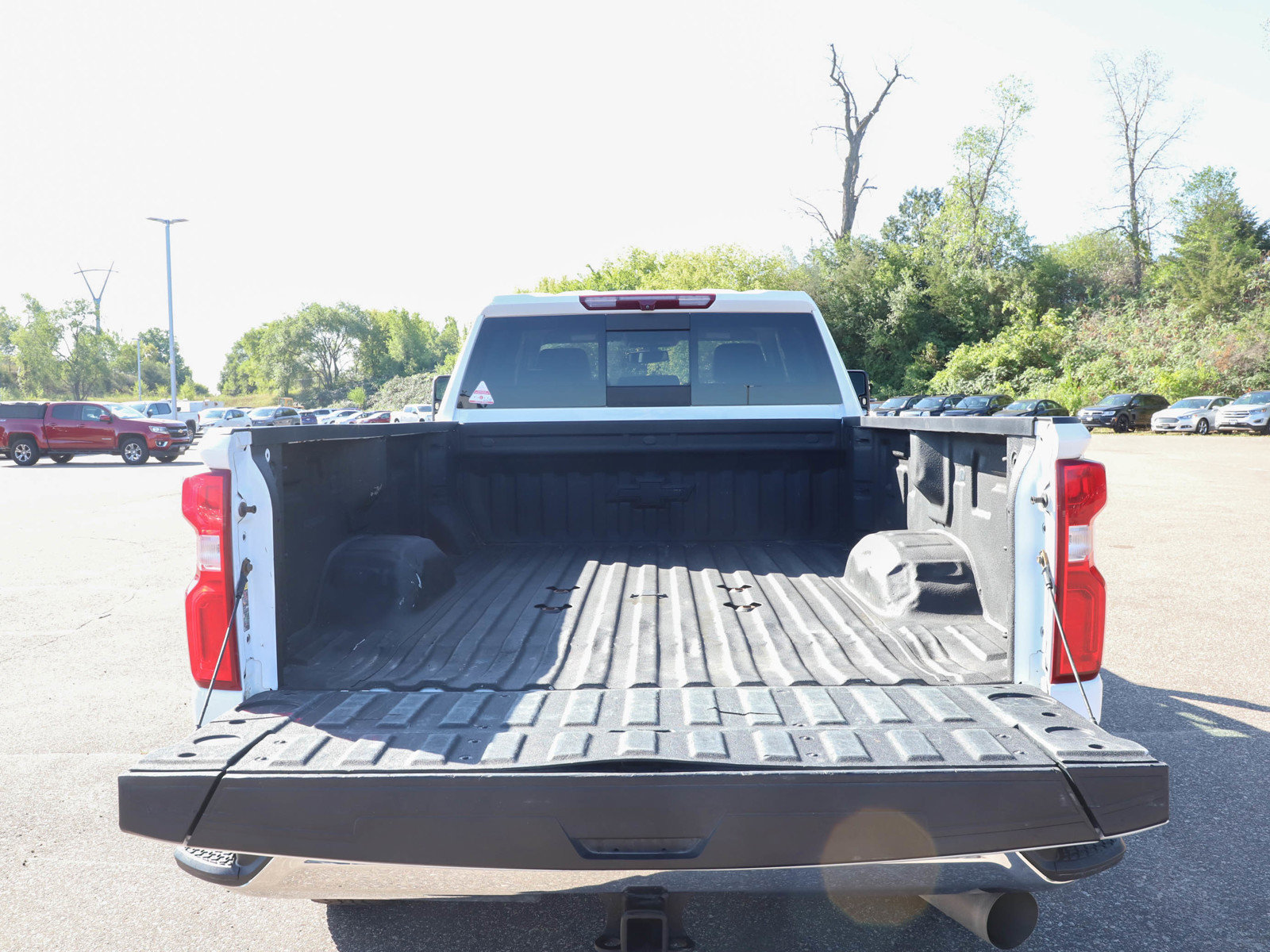 Used 2022 Chevrolet Silverado 2500 LTZ w/ LTZ Convenience Package AWD/4WD image 16