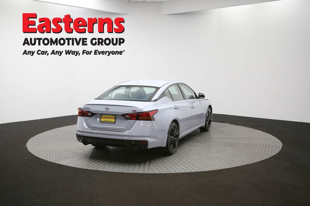 Used 2023 Nissan Altima 2.5 SR w/ SR Premium Package image 39