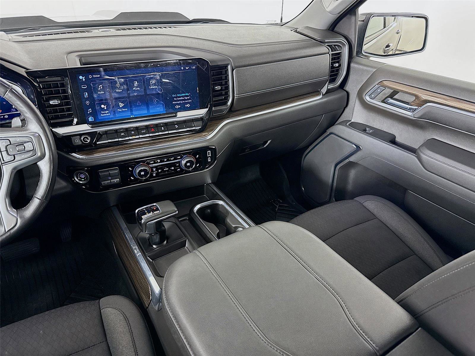 Used 2023 Chevrolet Silverado 1500 LT Trail Boss AWD/4WD image 23