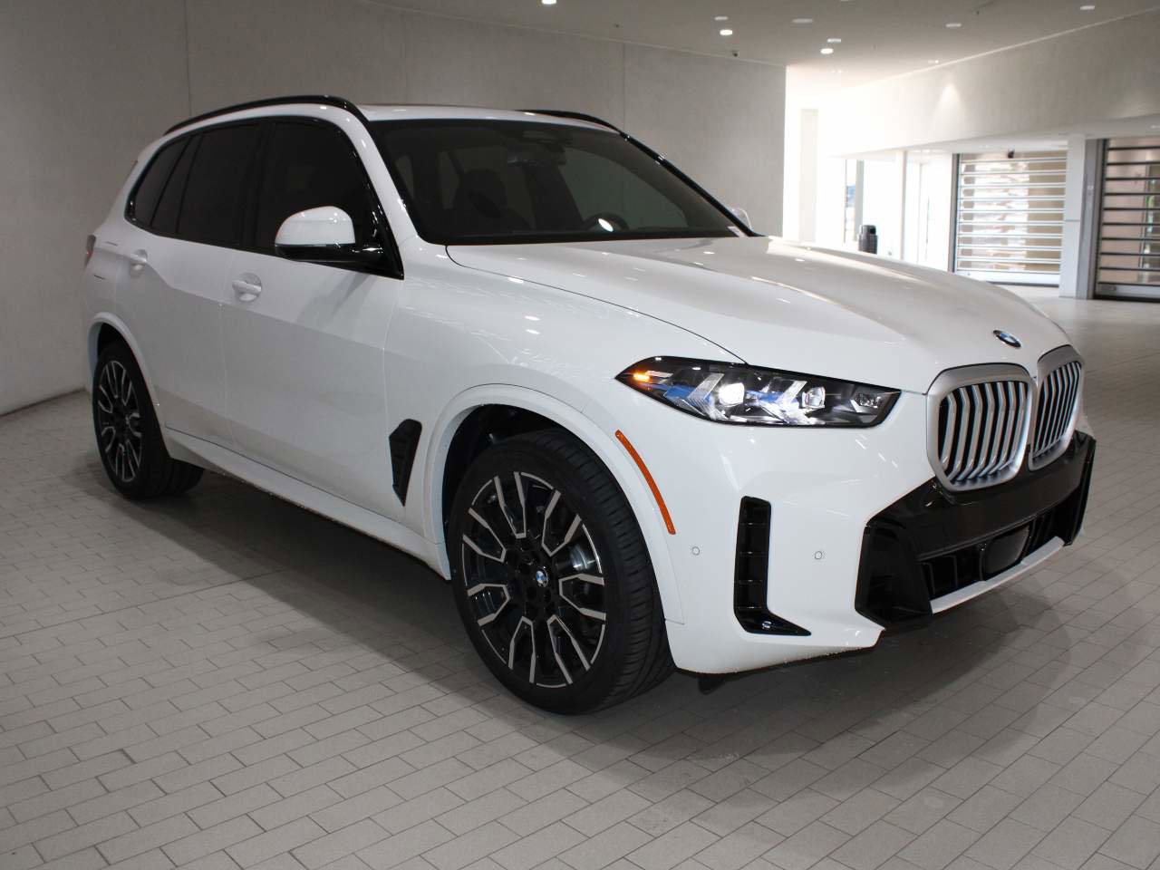 Certified 2026 BMW X5 xDrive40i AWD/4WD image 7