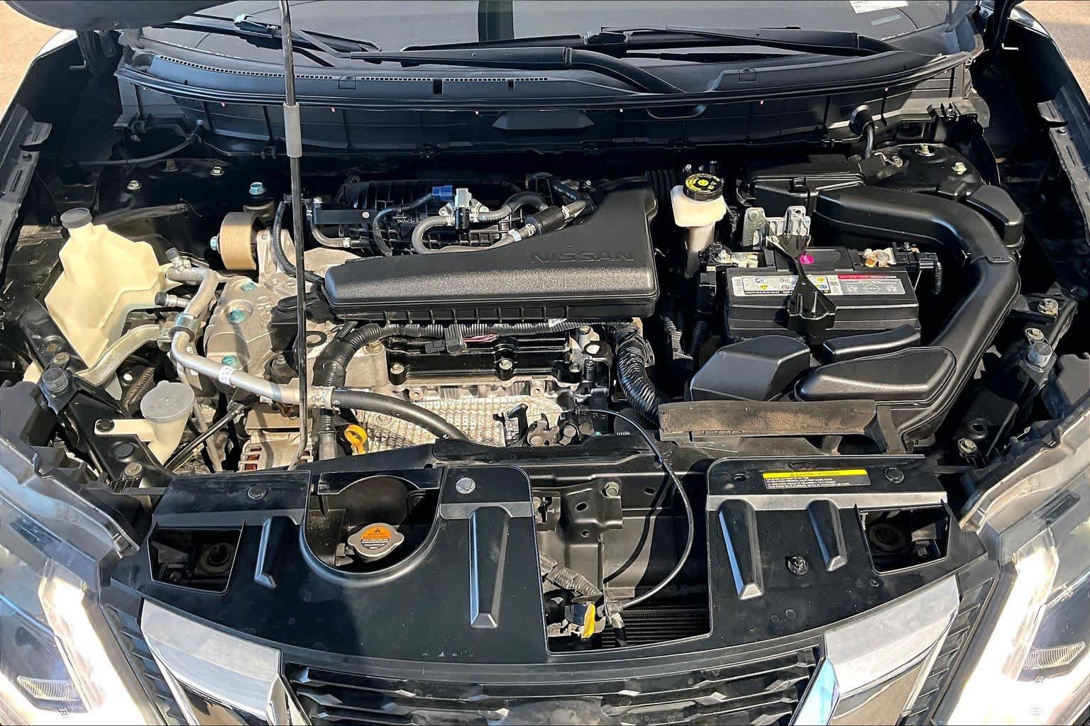 Certified 2019 Nissan Rogue SV FWD image 31