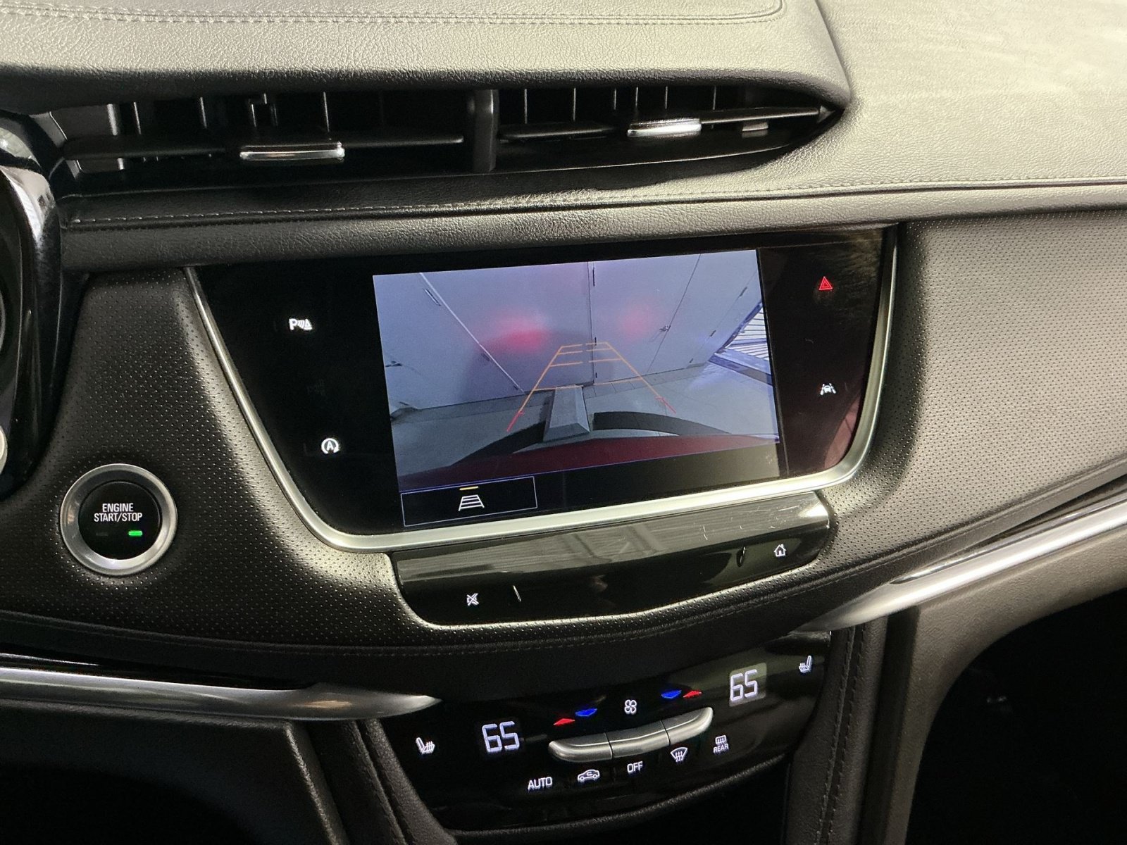 Used 2024 Cadillac XT6 Luxury AWD/4WD image 20