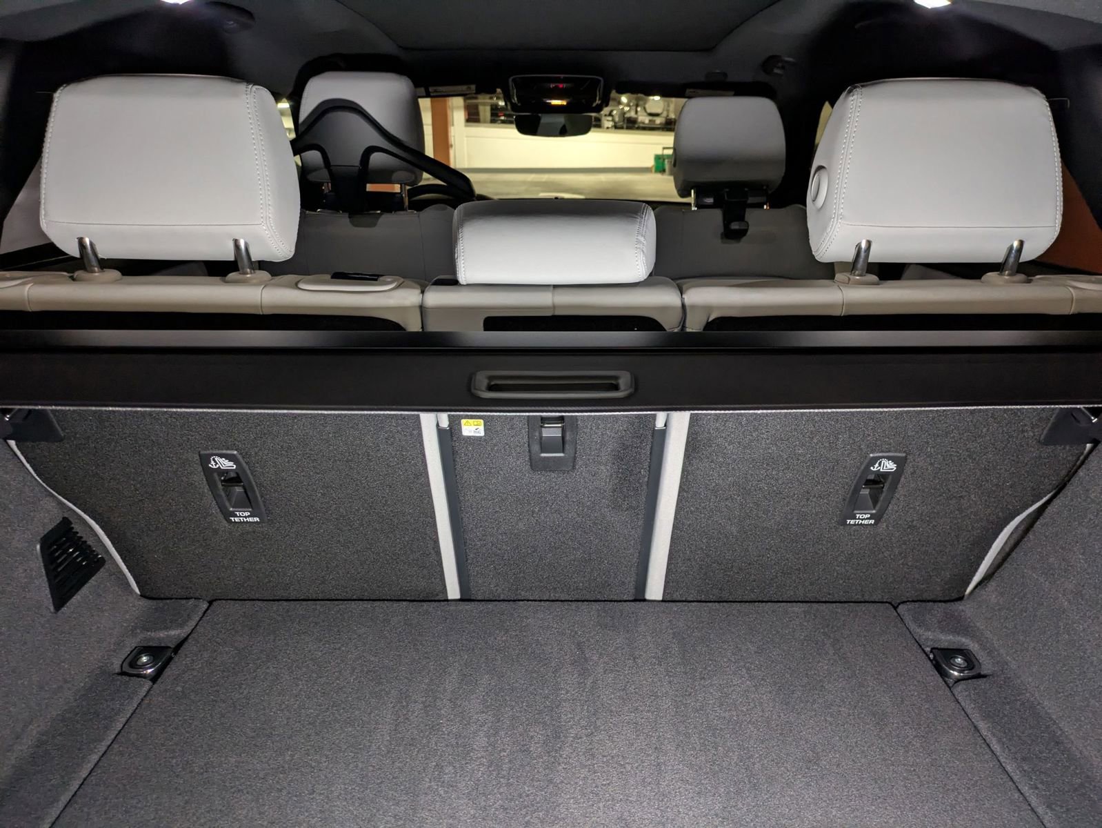 New 2026 Land Rover Range Rover Velar S image 19