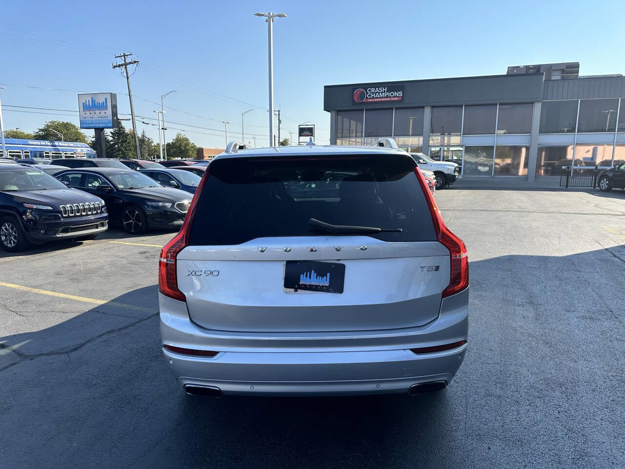 Used 2016 Volvo XC90 T5 Momentum image 12