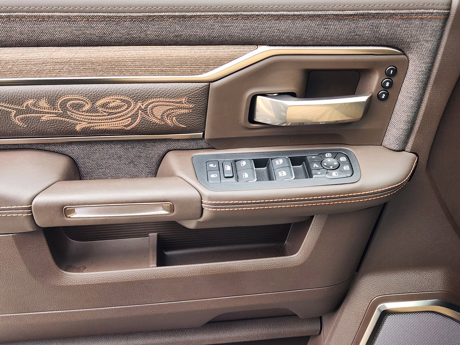 New 2026 RAM 3500 Longhorn image 21