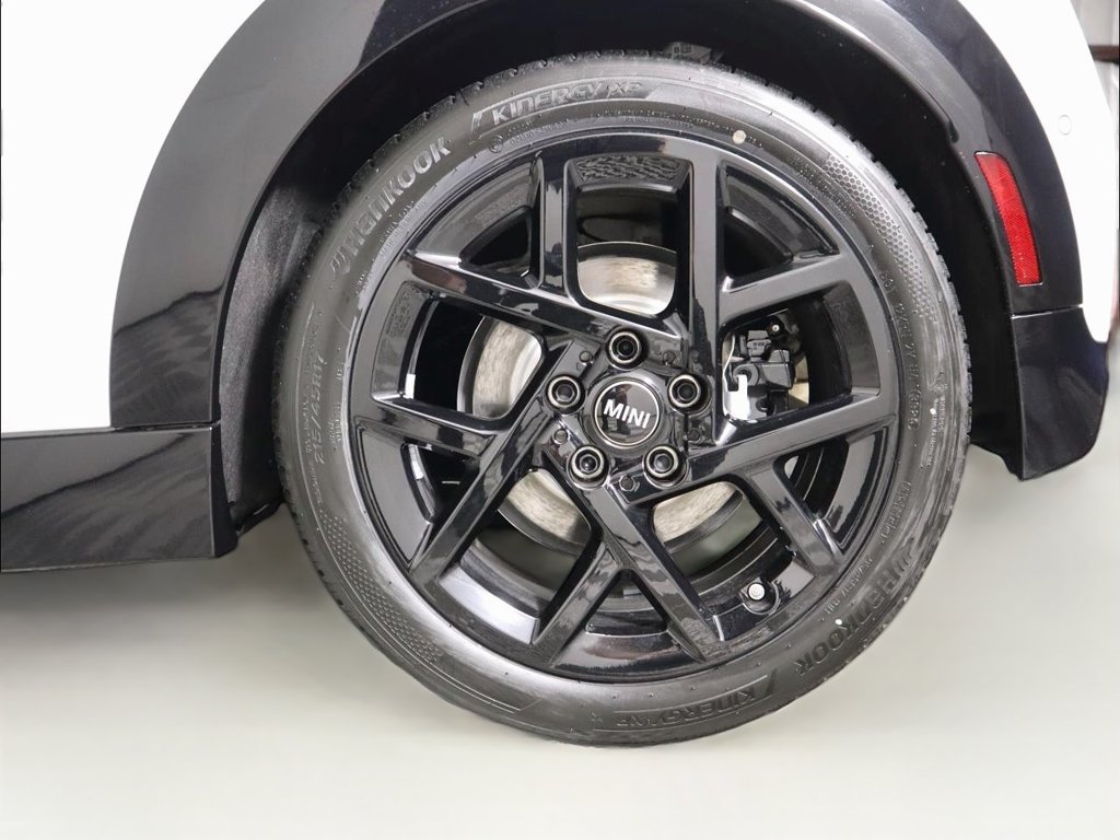 Certified 2026 MINI Cooper S FWD image 28