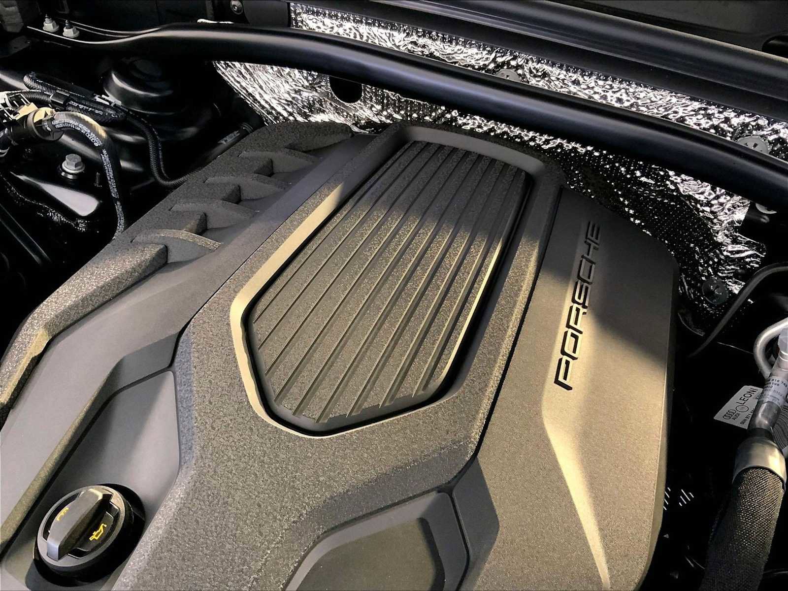 New 2026 Porsche Macan AWD/4WD image 22