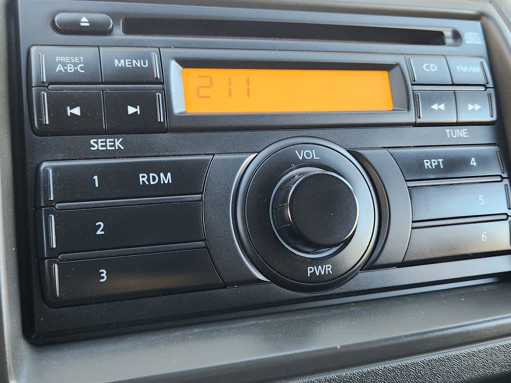 Used 2010 Nissan Pathfinder S image 21