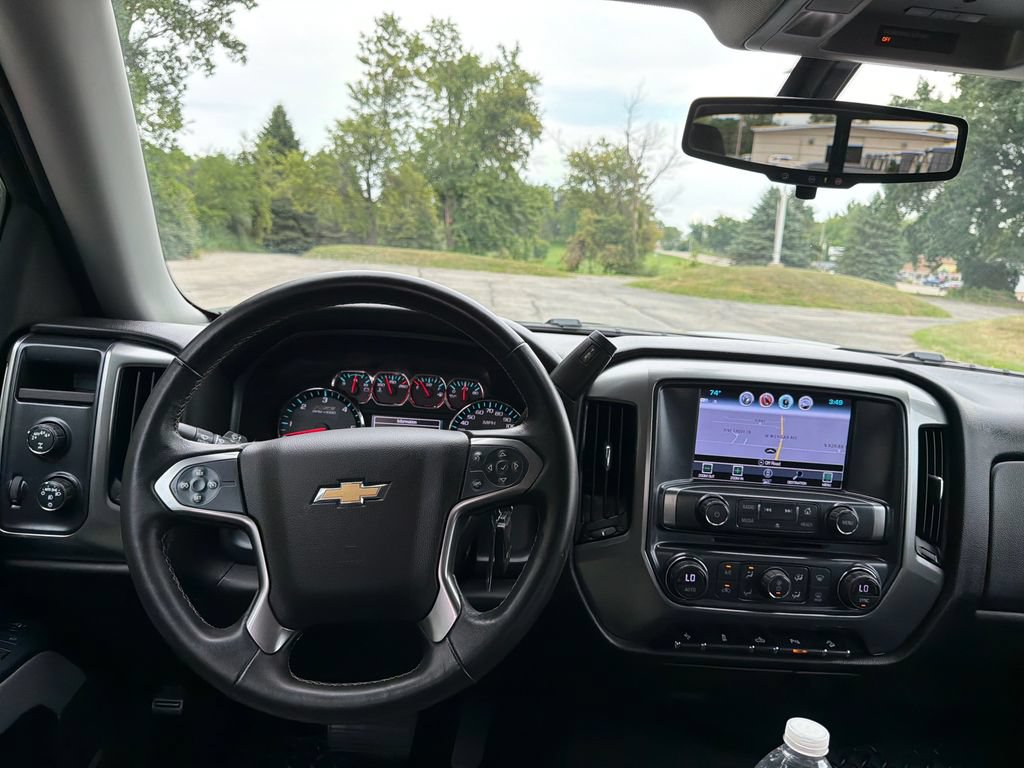 Used 2017 Chevrolet Silverado 1500 LT w/ Midnight Edition AWD/4WD image 24
