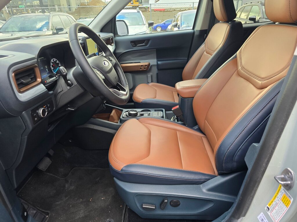 Used 2024 Ford Maverick Lariat FWD image 22