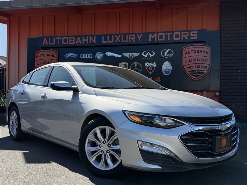 Used 2020 Chevrolet Malibu LT FWD image 1