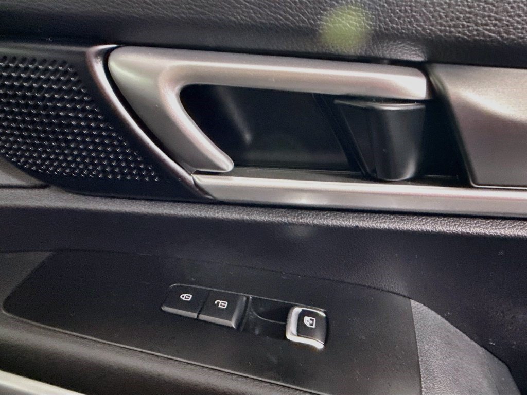 Used 2022 Kia Telluride S AWD/4WD image 30