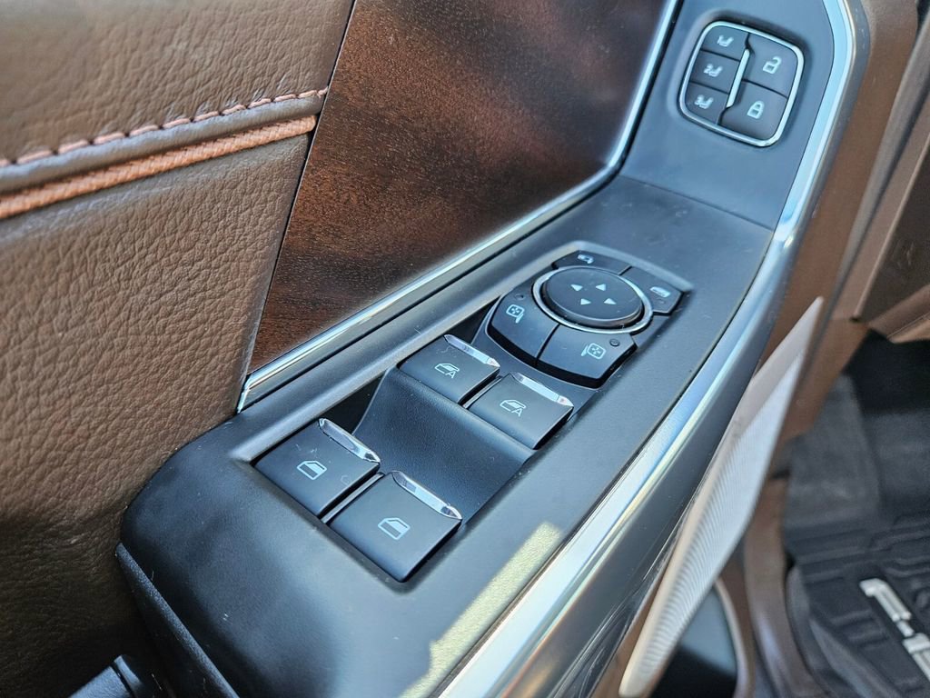 Used 2025 Ford F150 King Ranch w/ FX4 Off-Road Package AWD/4WD image 16