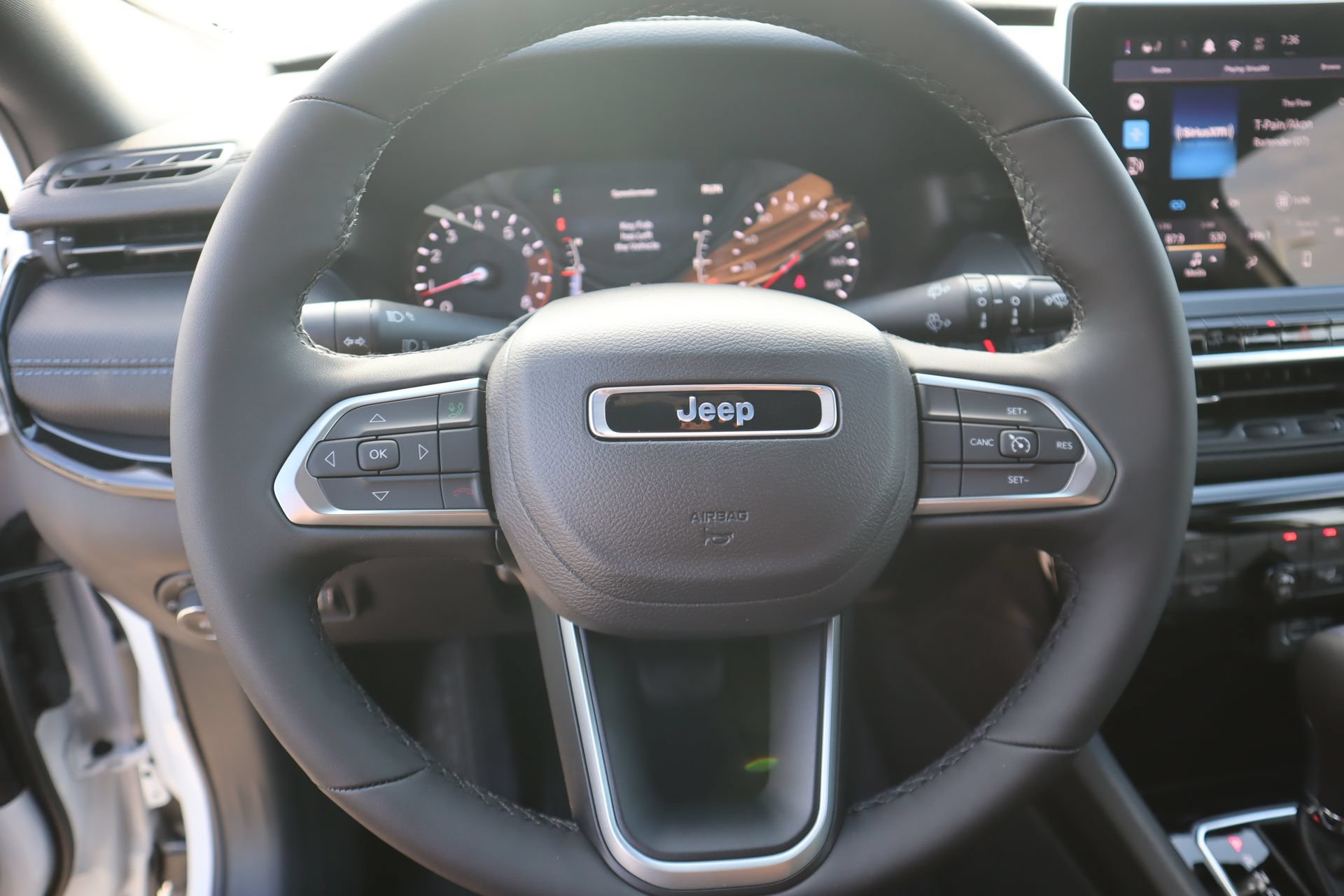 New 2026 Jeep Compass Latitude AWD/4WD image 3