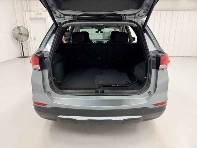 Used 2024 Chevrolet Equinox LT FWD image 24