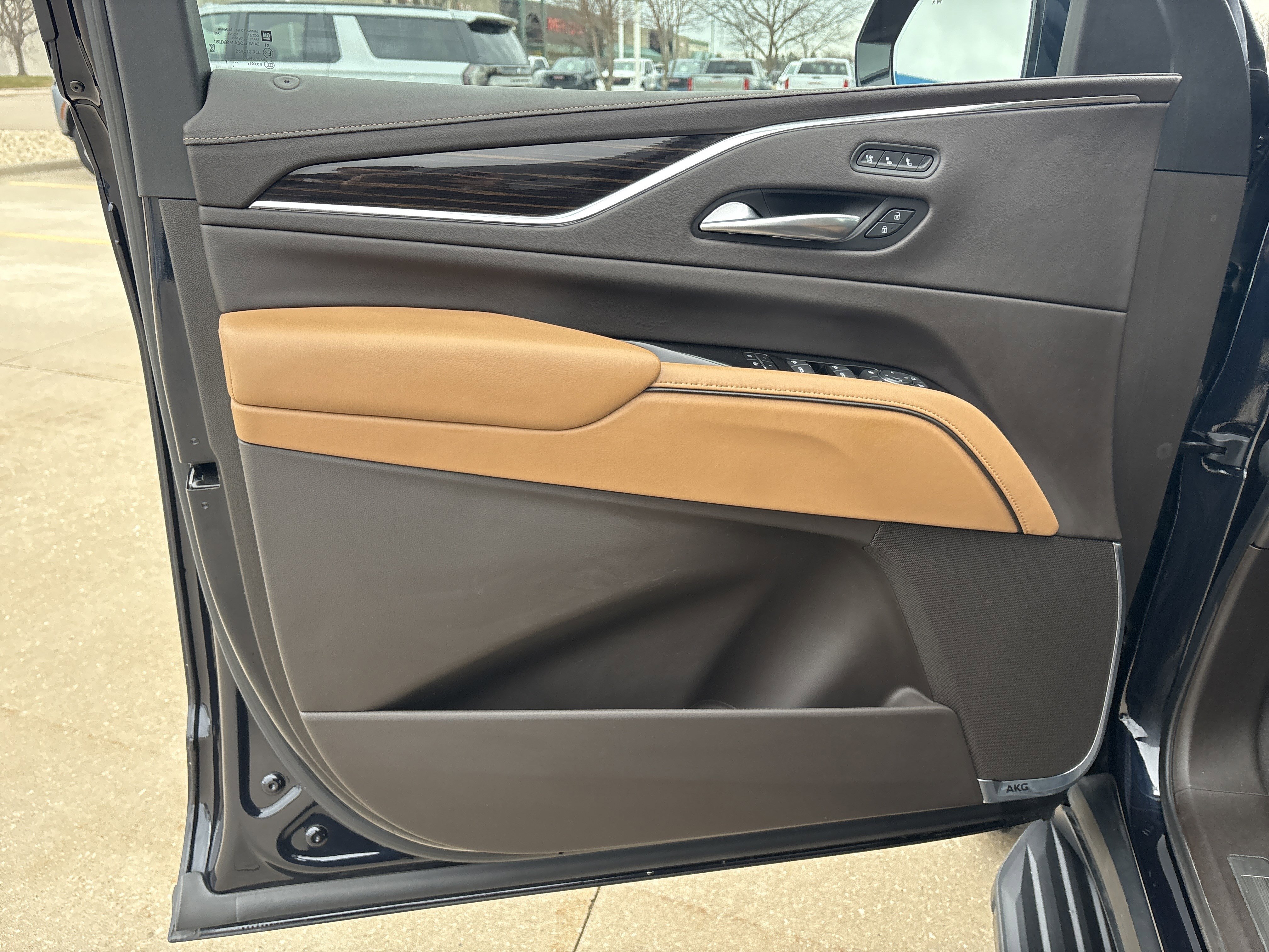 Used 2021 Cadillac Escalade Sport w/ Driver Assist Tech Package image 9