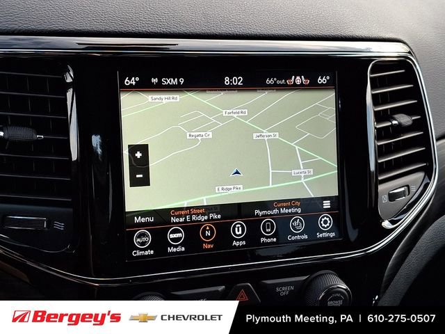 Used 2022 Jeep Grand Cherokee Laredo X image 19