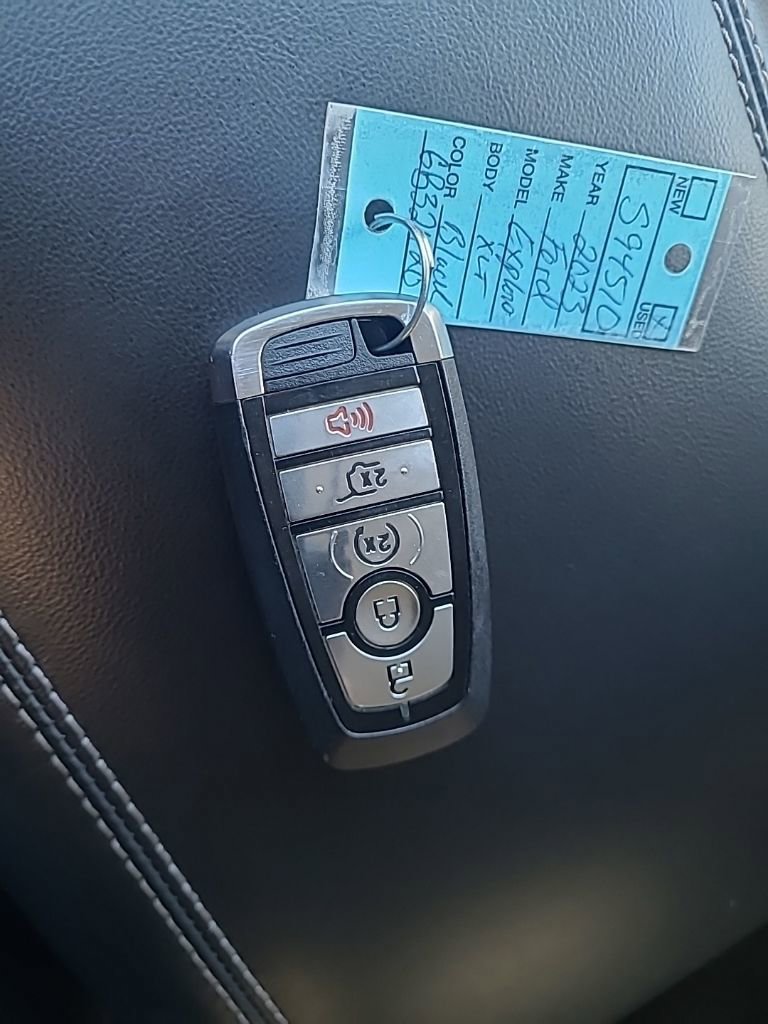 Used 2023 Ford Explorer XLT w/ Equipment Group 202A image 26