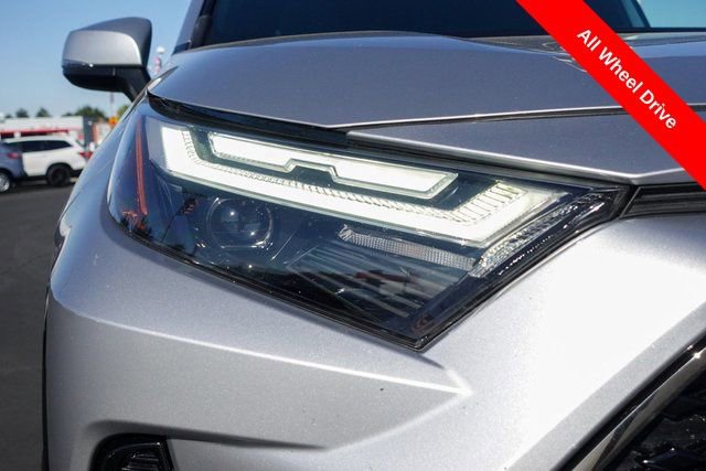 Used 2022 Toyota RAV4 SE image 7