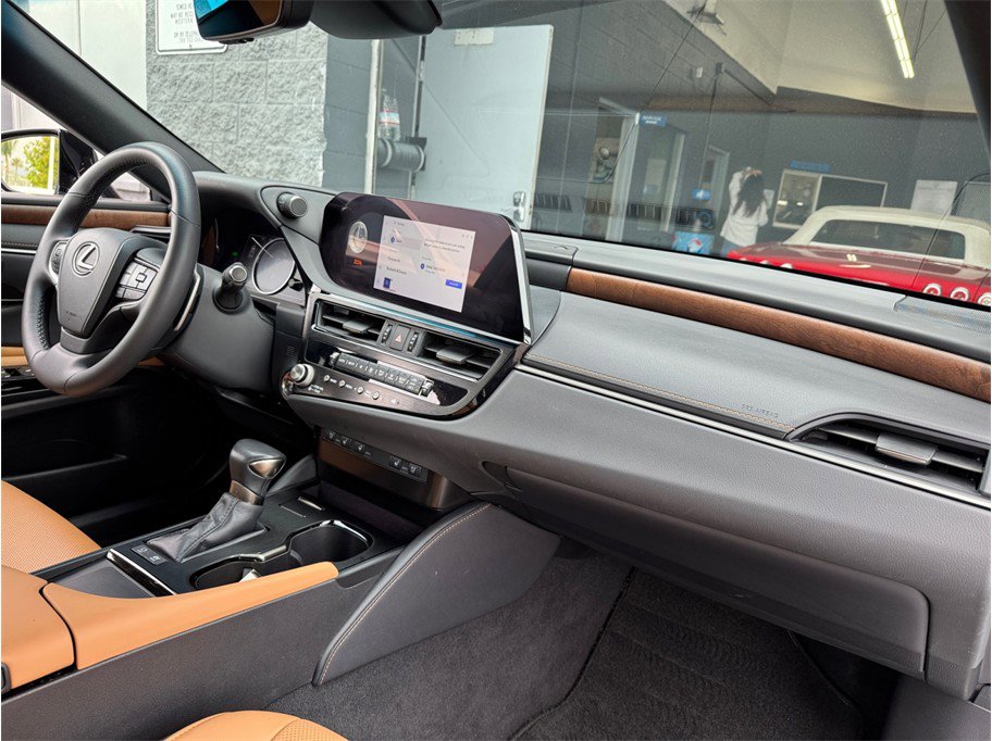 Used 2023 Lexus ES 300h w/ Premium Package FWD image 22