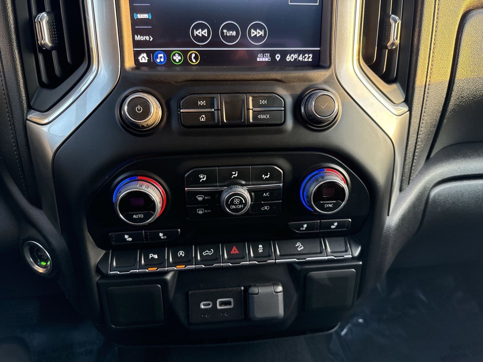 Used 2022 Chevrolet Silverado 1500 LT w/ Z71 Off-Road Package image 19