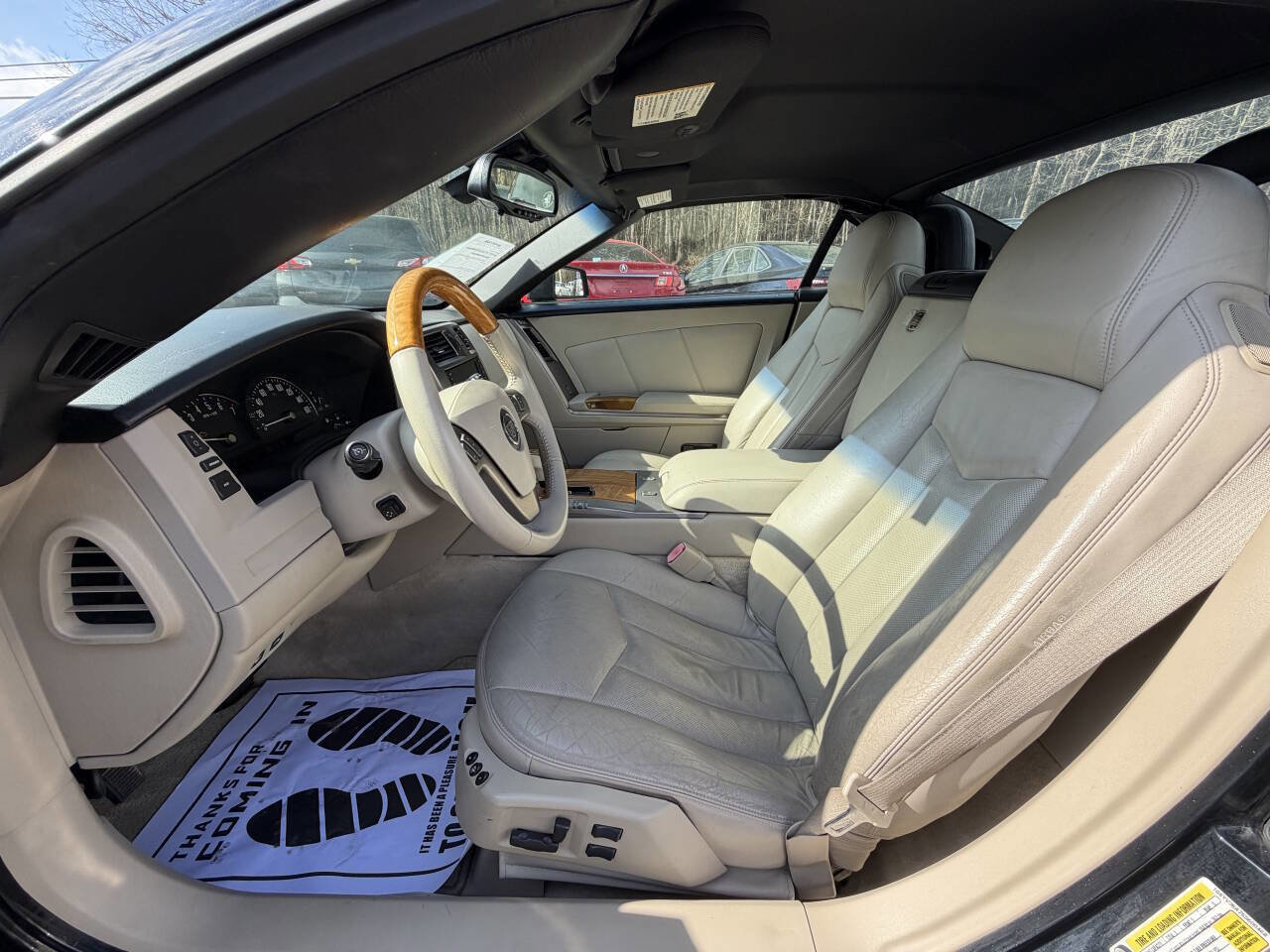 Used 2006 Cadillac XLR image 16