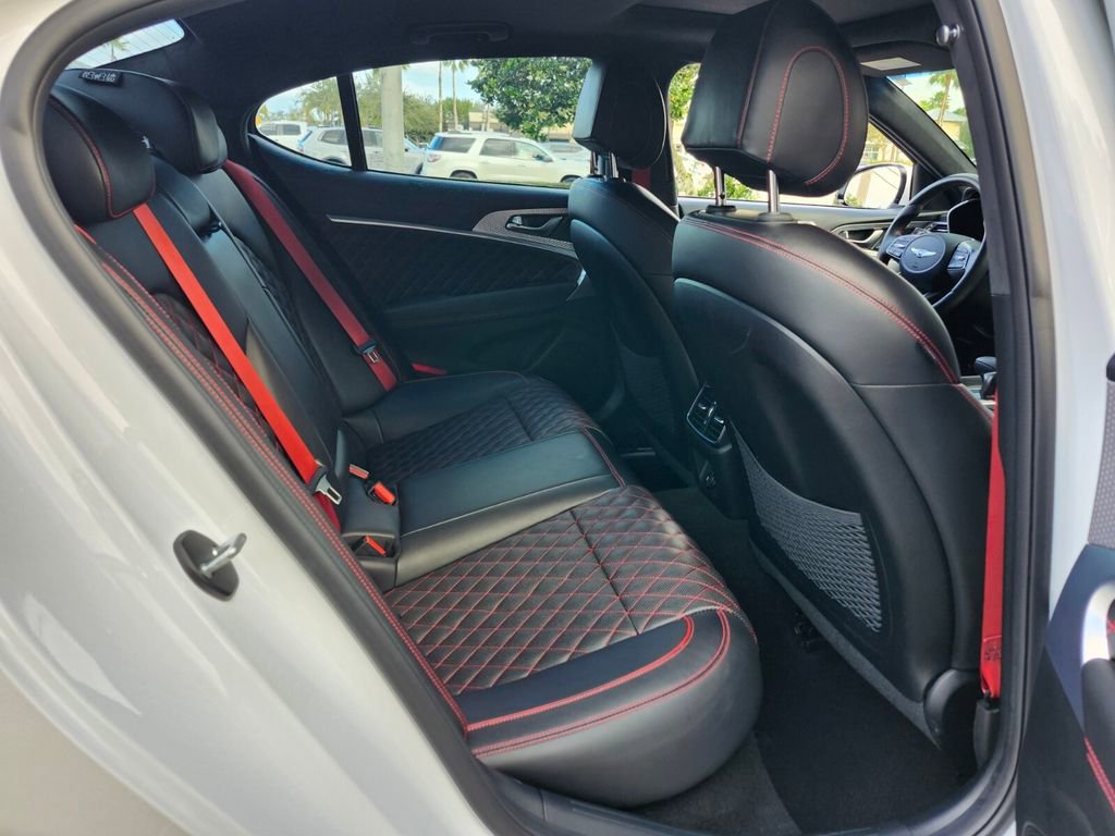 Used 2023 Genesis G70 3.3T w/ Sport Prestige Package image 17