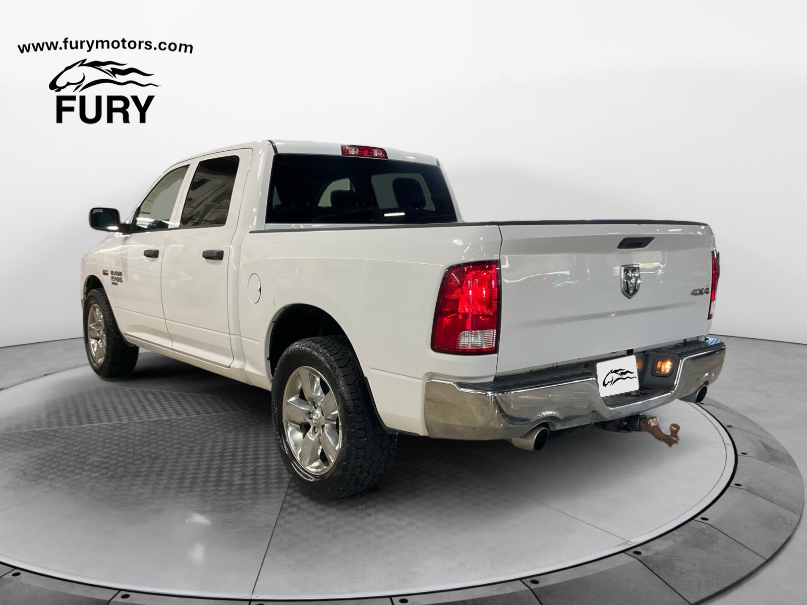 Used 2019 RAM 1500 ST w/ SXT Plus Group AWD/4WD image 6