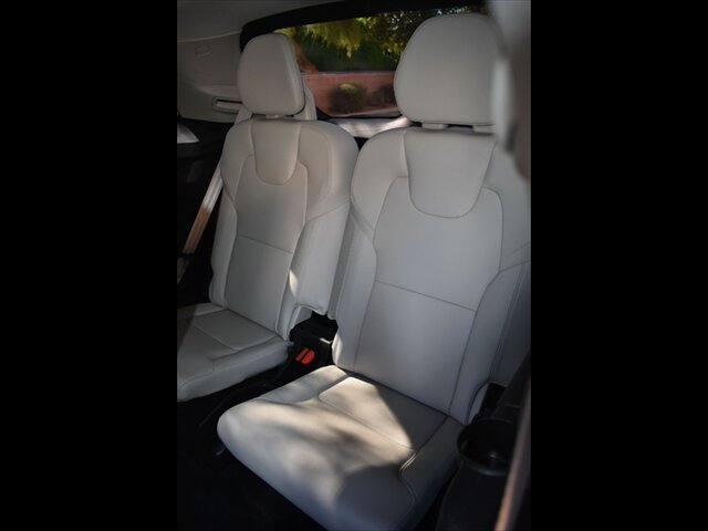 Used 2021 Volvo XC90 T5 Momentum AWD/4WD image 24