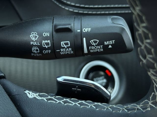 Used 2024 Jeep Grand Cherokee L Laredo image 30