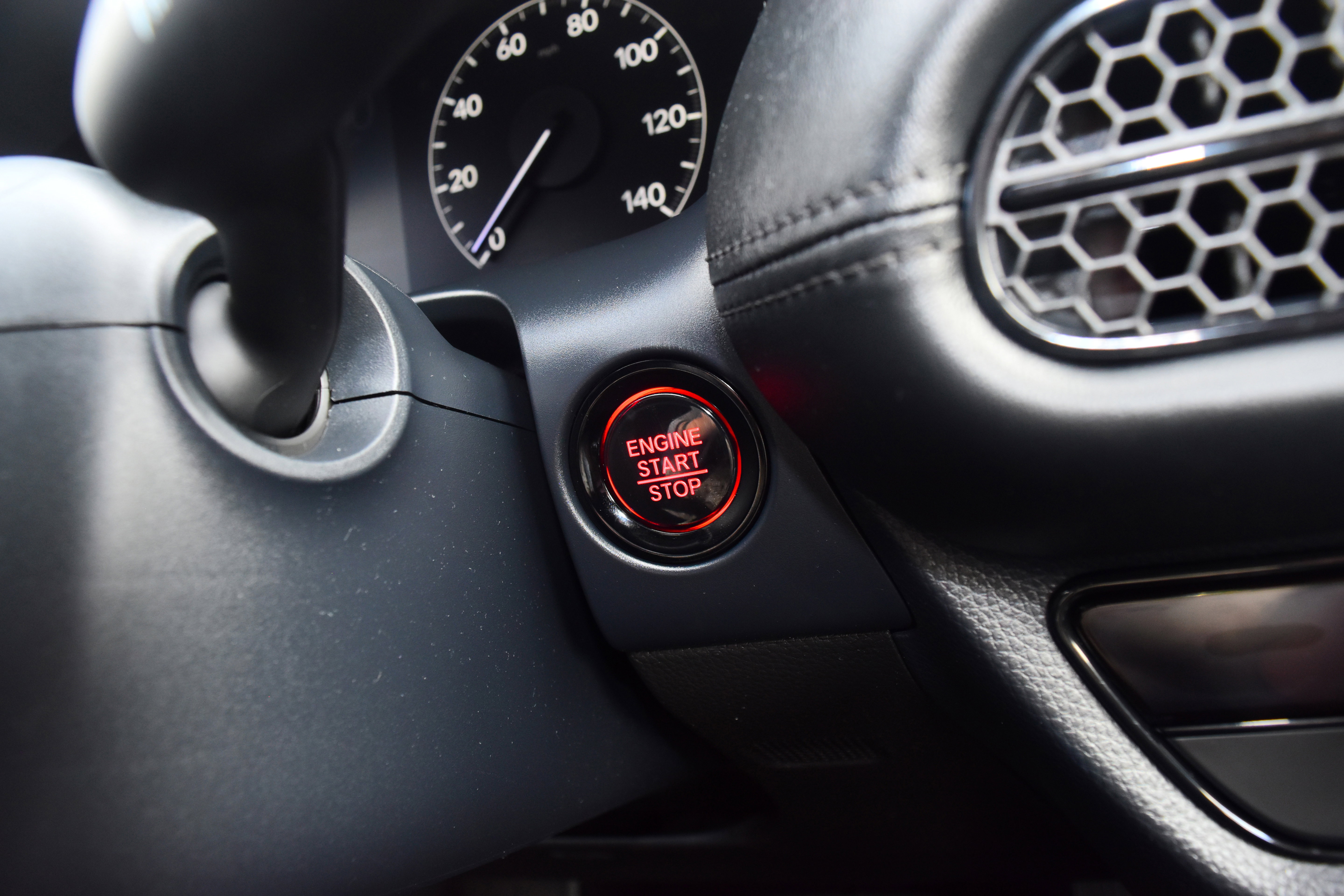 Certified 2023 Honda HR-V LX image 14