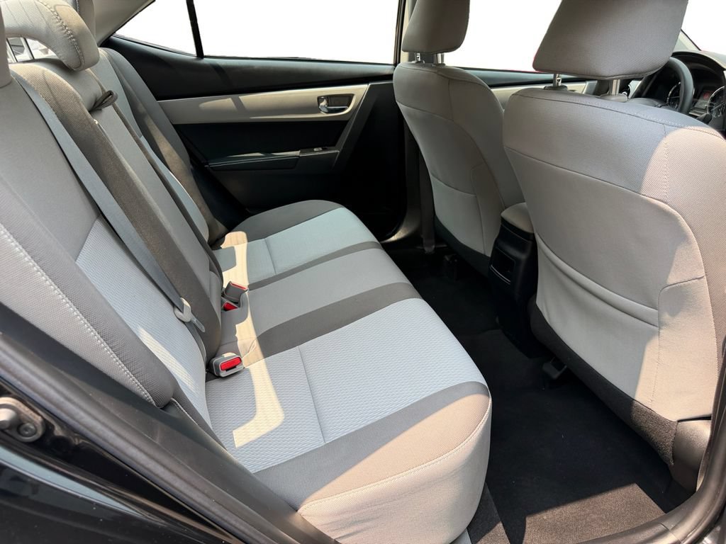 Used 2018 Toyota Corolla FWD image 9
