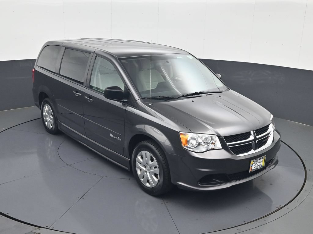 Used 2016 Dodge Grand Caravan SE w/ Quick Order Package 29E SE FWD image 17
