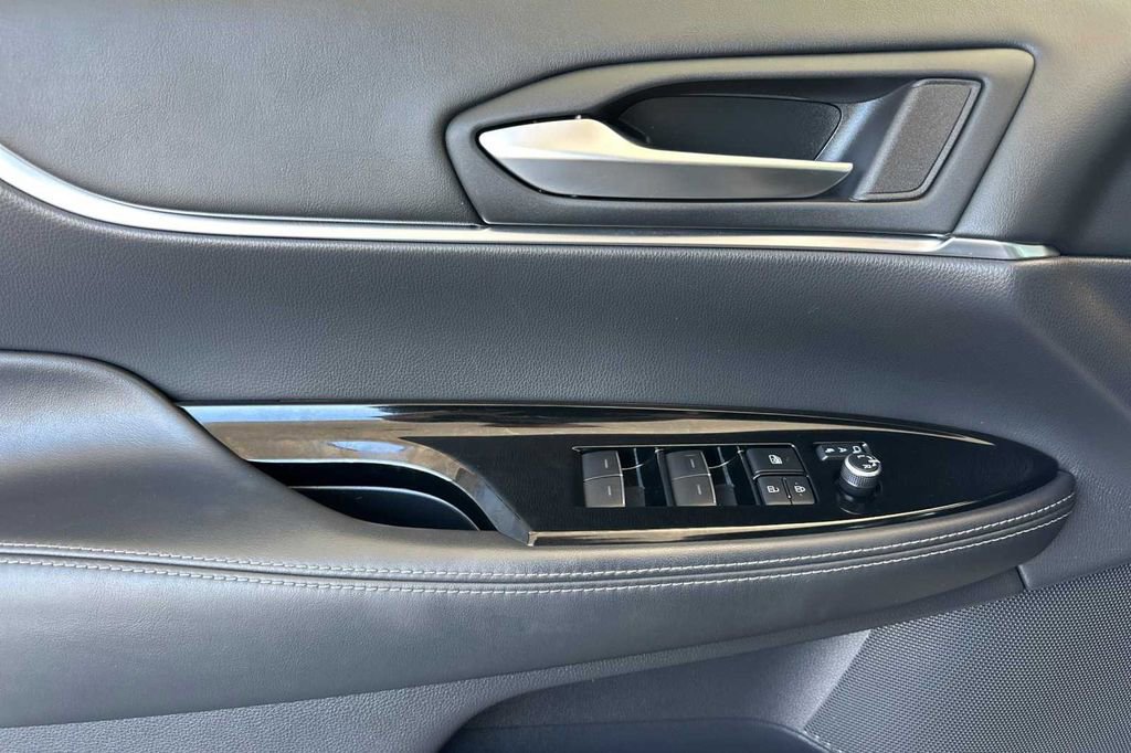 Used 2021 Toyota Mirai XLE w/ Advanced Technology Package image 10