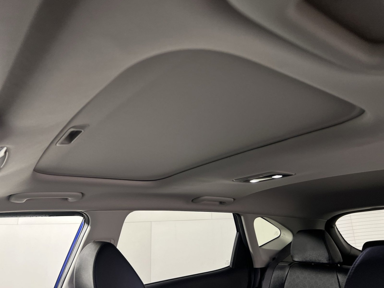 Used 2023 Kia Seltos EX image 24