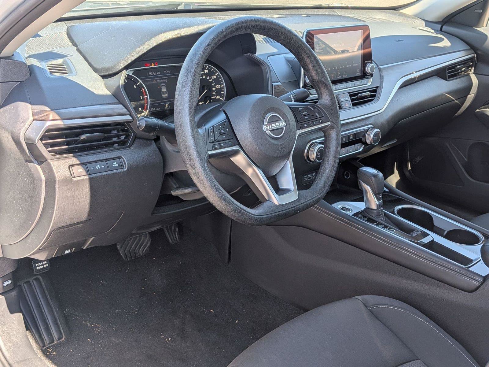 Used 2023 Nissan Altima 2.5 SV FWD image 10