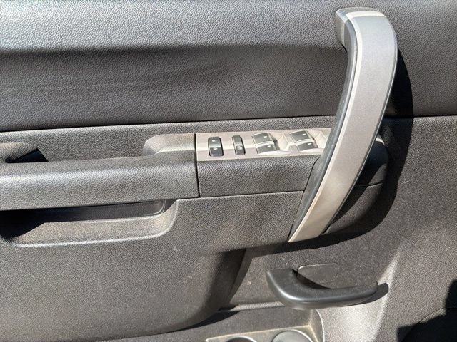 Used 2010 GMC Sierra 1500 SLE w/ Power Pack Plus AWD/4WD image 12